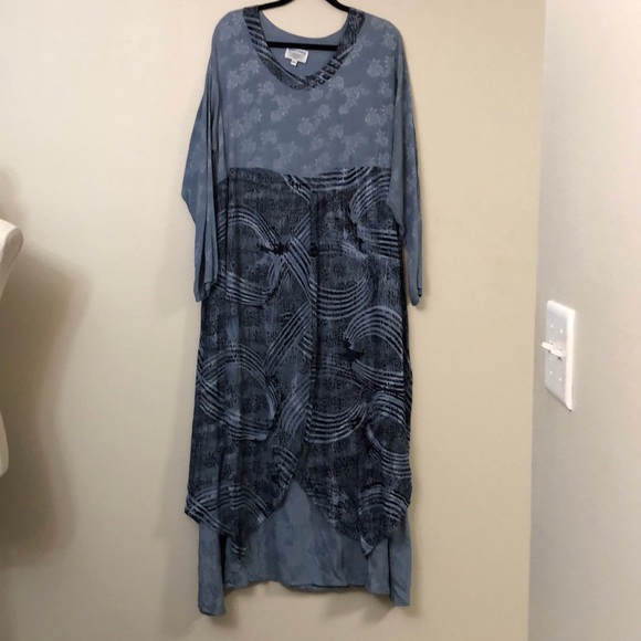 Loose Comfortable Dress - Picture 1 of 4
